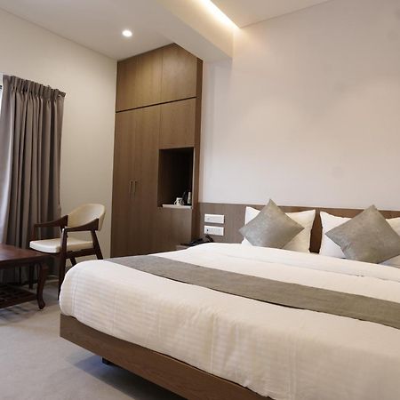 A Square Executive Hotel أورانغاباد المظهر الخارجي الصورة