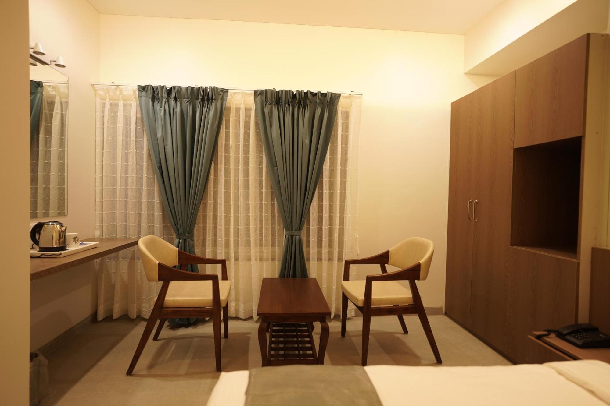 A Square Executive Hotel أورانغاباد المظهر الخارجي الصورة