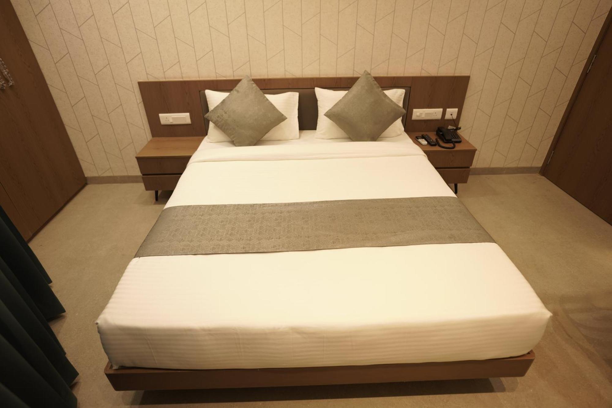 A Square Executive Hotel أورانغاباد المظهر الخارجي الصورة