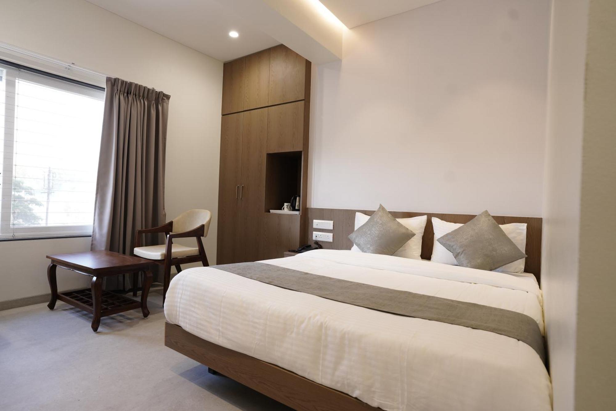 A Square Executive Hotel أورانغاباد المظهر الخارجي الصورة