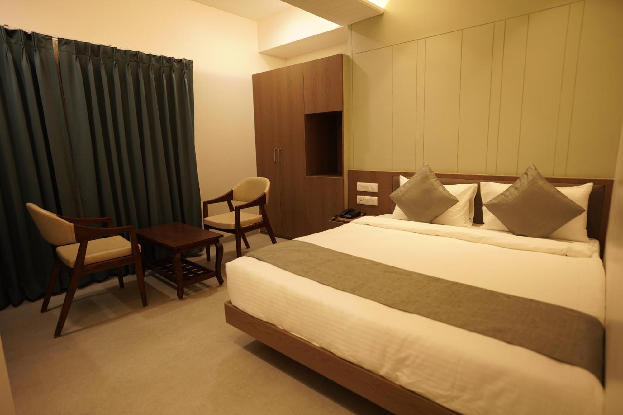 A Square Executive Hotel أورانغاباد المظهر الخارجي الصورة